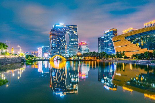 杭州低碳科技馆和杭州印夜景