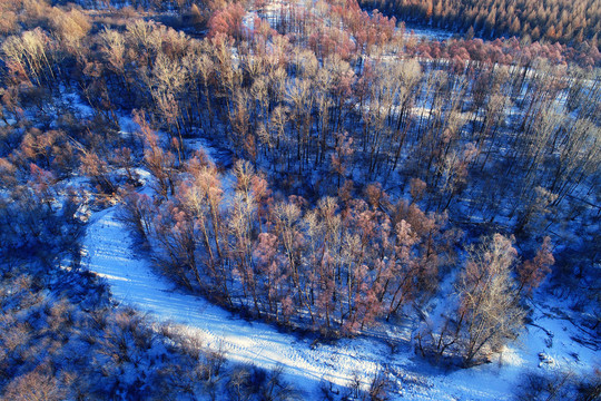 航拍大兴安岭雪原冰河雾凇