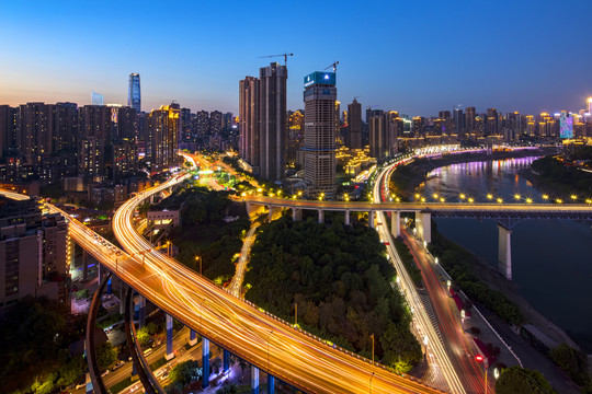 重庆嘉陵江大桥夜景