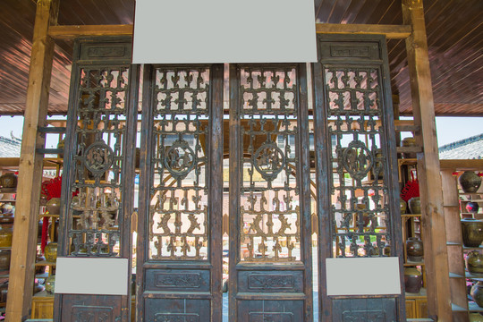 陶艺馆中式木门