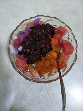 冰冻果肉沙拉