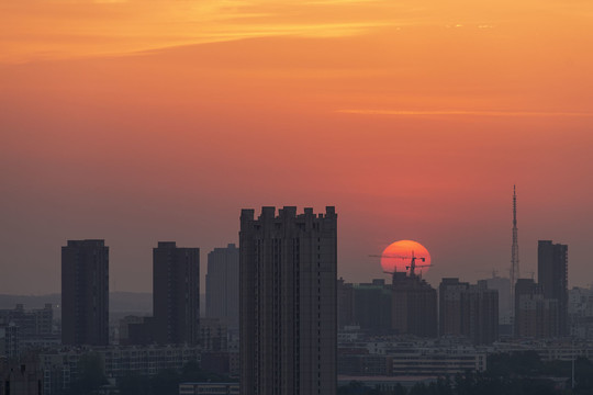 城市日出