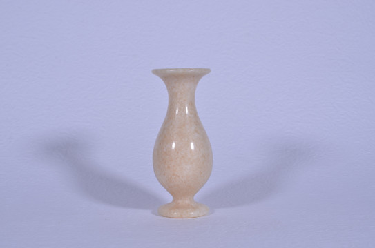 玉石花瓶