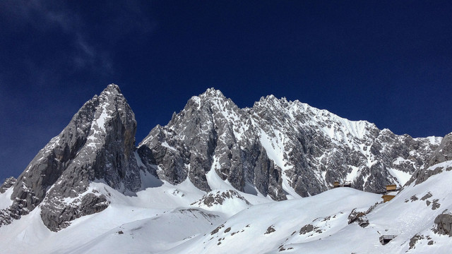 玉龙雪山