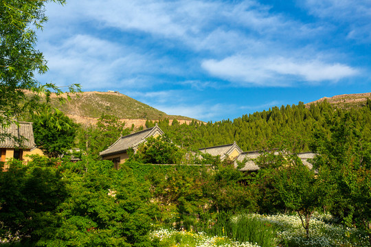 曲阜尼山书院风景