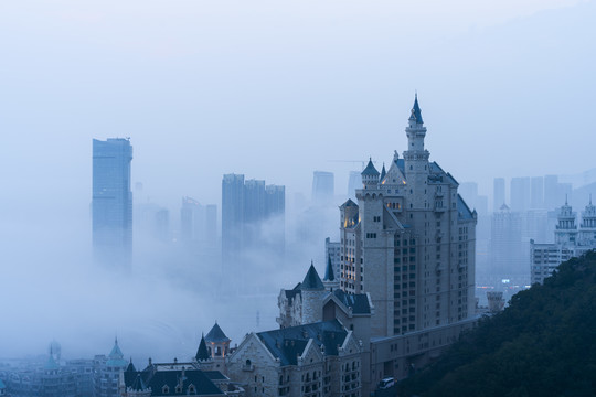 大连星海湾城堡酒店平流雾