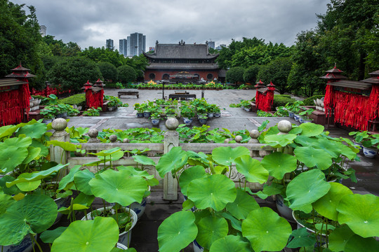 重庆华岩寺风景区正门牌坊