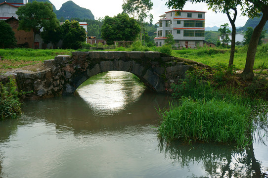 桂北古石桥