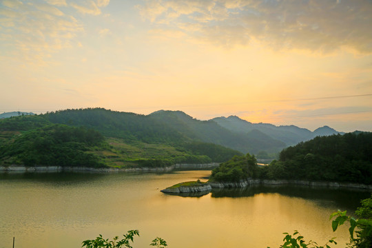 龙坝水库亭子S