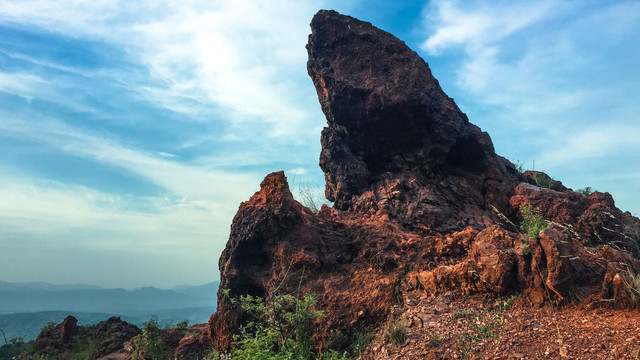 黛眉山