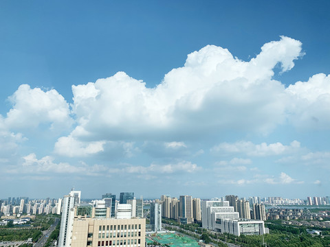 天空蓝天白云城市