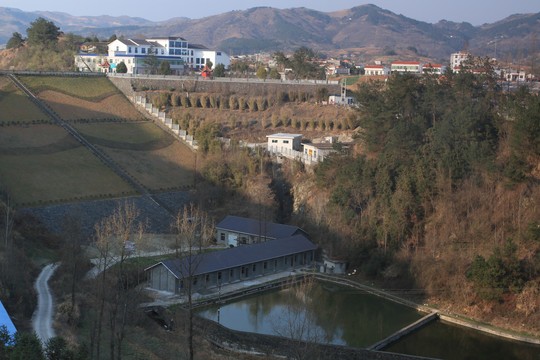 红庙村J