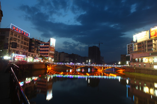 广场公园CM
