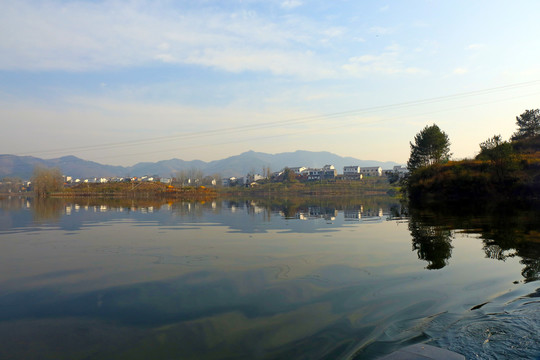 龙湖秋景I