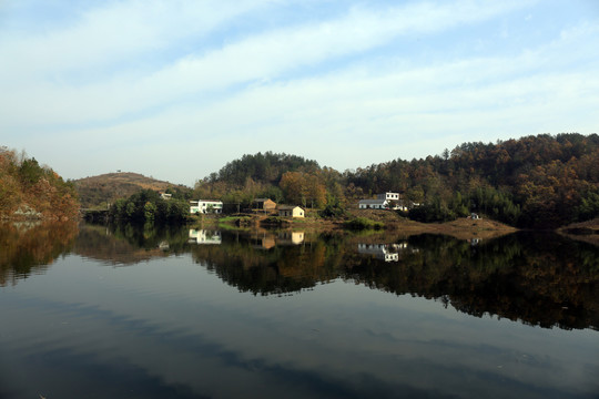 龙湖秋景Q