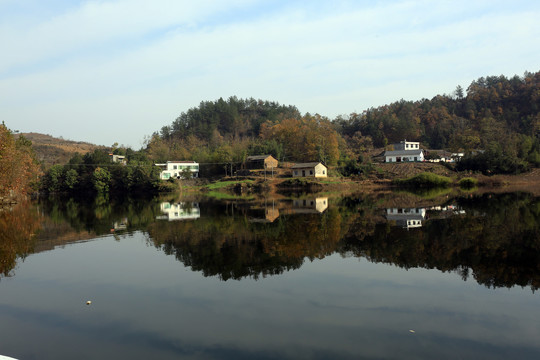 龙湖秋景R