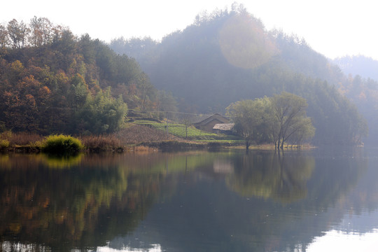 龙湖秋景U