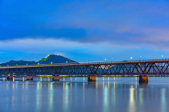 杭州钱江一桥夜景