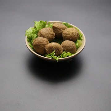 撒尿牛丸