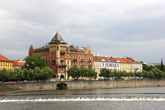 布拉格与伏尔塔瓦河