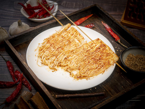 阿里巴巴大串烤串菜品金针菇