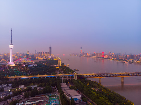 湖北武汉城市航拍傍晚和夜景风光