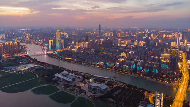 湖北武汉城市航拍傍晚和夜景风