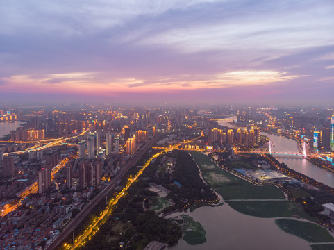 湖北武汉城市航拍傍晚和夜景风