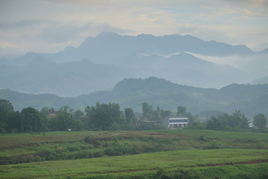 蒋家堰画屏山D