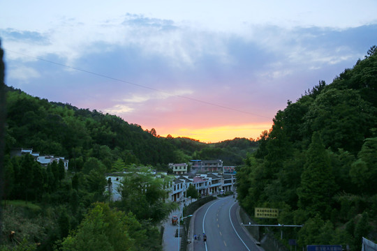 关垭夜景J