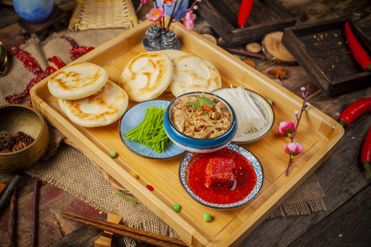 西安特色菜肉夹馍套餐