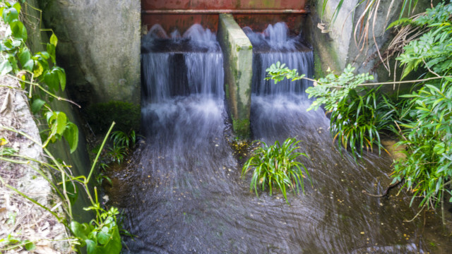 潺潺流水