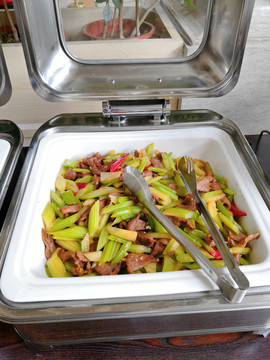 香芹炒肉片