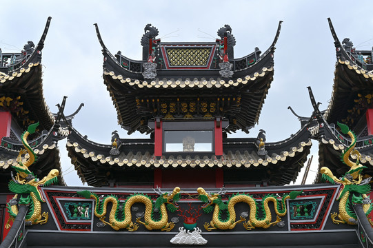 龙王庙建筑屋顶特写