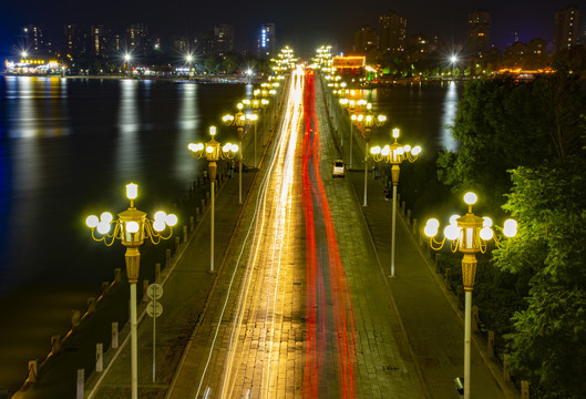 东昌大桥夜色