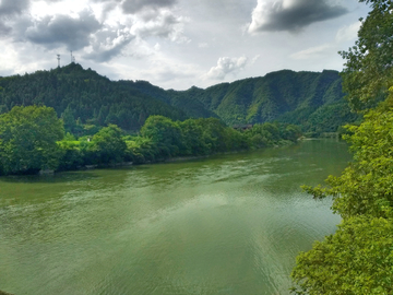 乡村河水风景