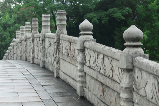 大理石桥浮雕