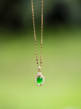 绿宝石项链