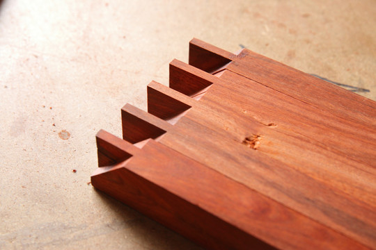 榫卯结构红木家具传统工艺