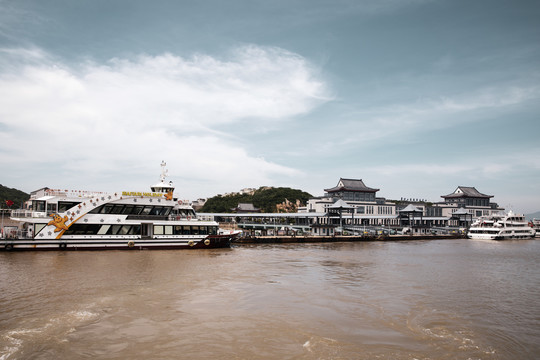 水墨海景