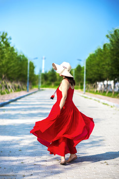 美女红裙