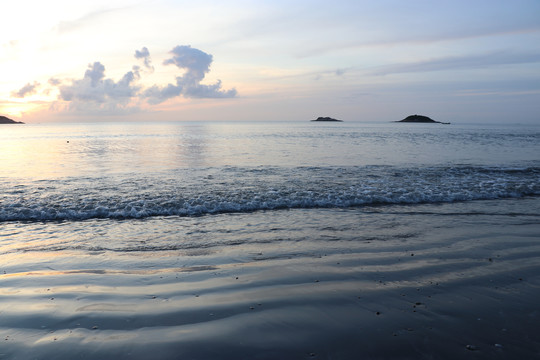 双月湾海浪