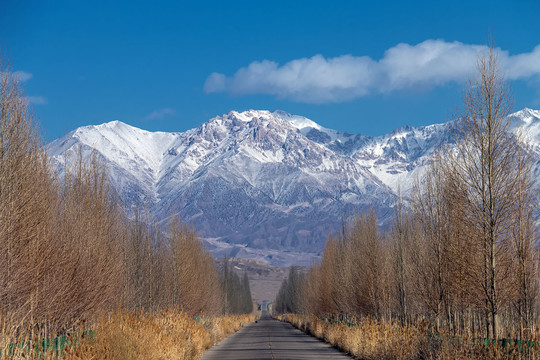 雪山风光