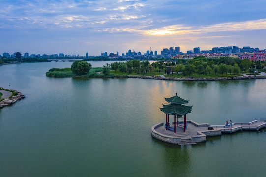 镜明亭