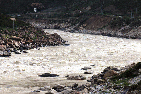 西藏山南雅鲁藏布江大峡谷风光