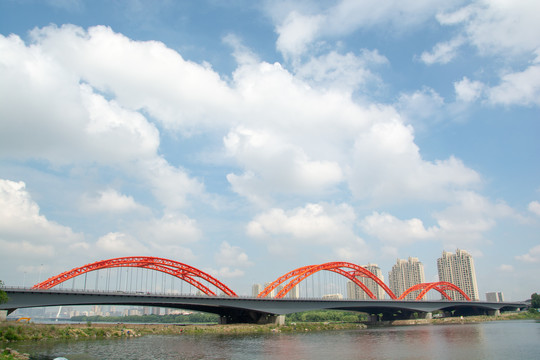 城市过河大桥