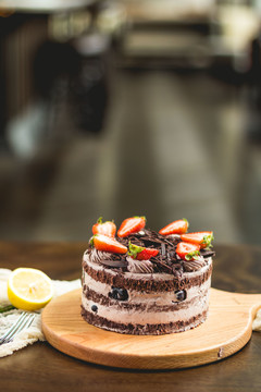 黑森林蛋糕草莓