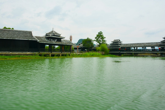 亭台水榭