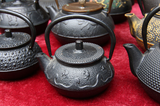 铁茶壶