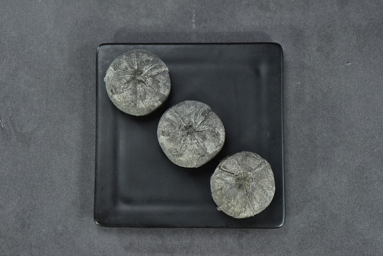 黑金酥